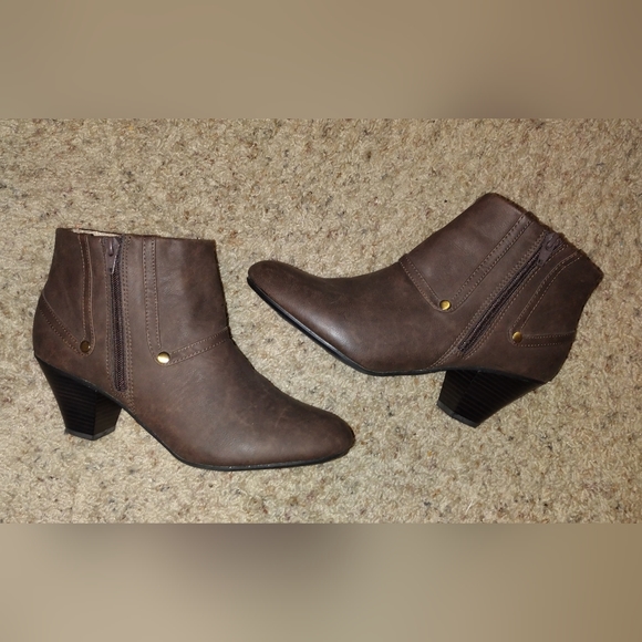 Brown Life Stride Soft System Heeler Flex Booties Sz 10M - Picture 4 of 7